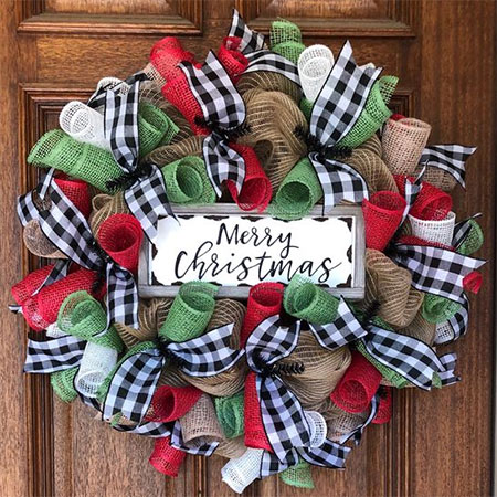 make a christmas wreath with ribbons and bows