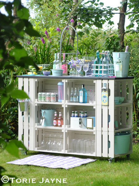 build an outdoor bar