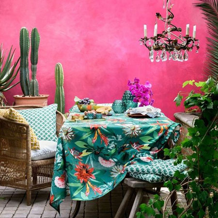 create outdoor feature with colourful paint