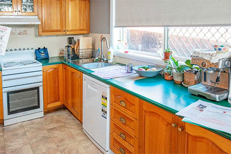 Quick and Easy Way to Save a Fortune on a Kitchen Update