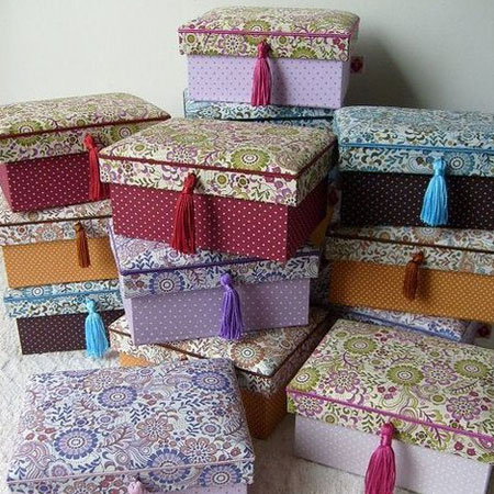shoebox gift box with padded lid and tassels