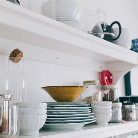 Wall shelf organizer