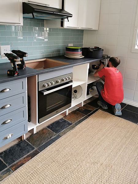 Paint Your Own Kitchen Cupboards and Cabinets
