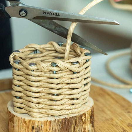 Make Pretty Basket Planters