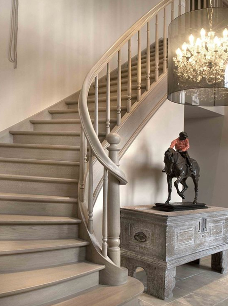 curved staircase design ideas