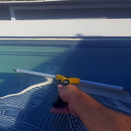 how to clean skylight