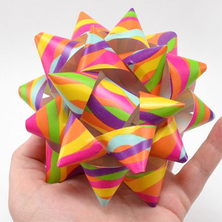 make christmas bows using wrapping paper