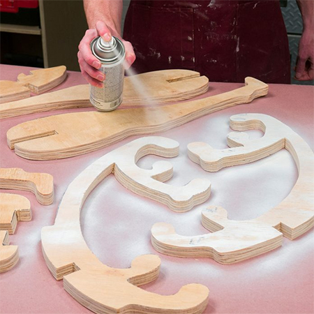 Make these Plywood Reindeer to Decorate the Garden