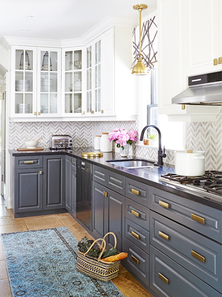 2 tone kitchen black countertops