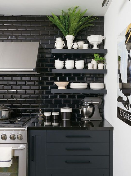 glossy black countertops