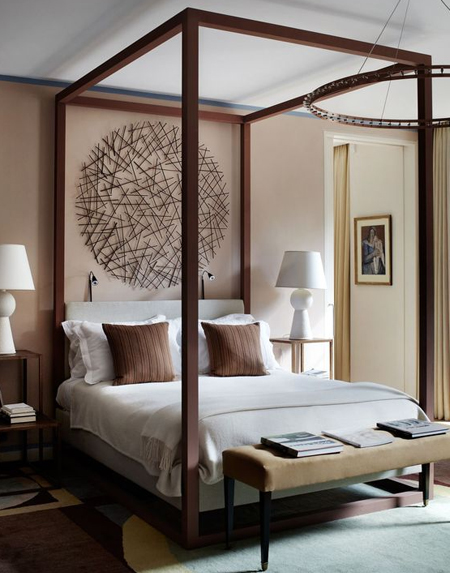 how to decorate 4-post bed