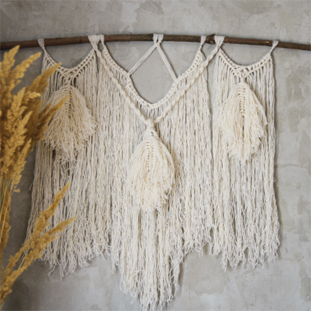 A Quick DIY Guide To Decorating With Tapestries