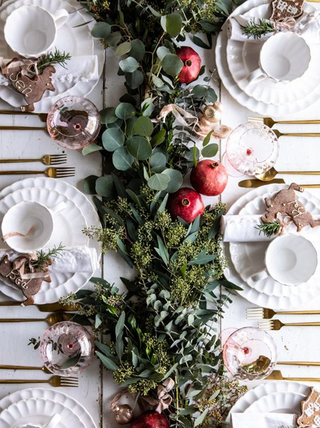 ideas to decorate festive dining table