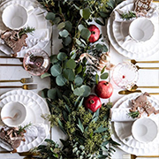 set the festive dining table