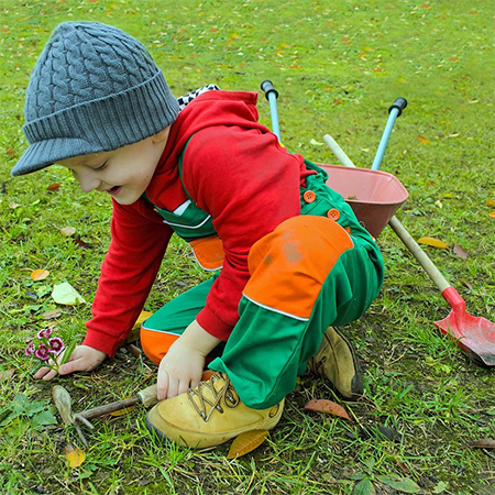 ideas to keep kids occupied