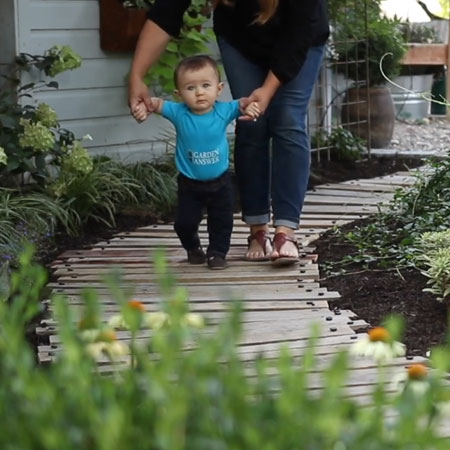 Make A Walkway Using Reclaimed Pallet Wood