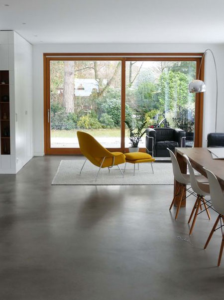 concrete floors dont absorb pet smells