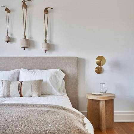 why should you have a headboard