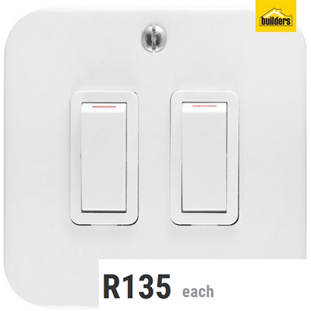 2-way light switch at builders
