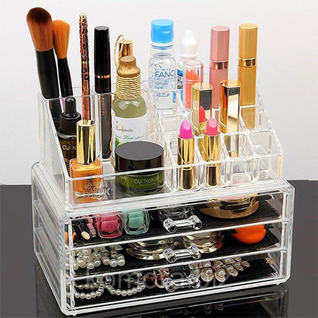 organise makeup and accessories