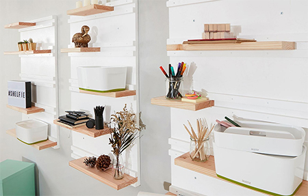Make An Easy and Stylish Wall Shelf