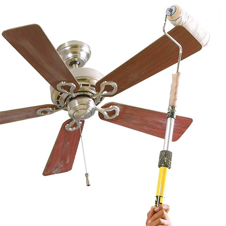 CLEAN A CEILLING FAN WITH A PAINT ROLLER