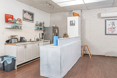 A Kitchen Renovation That Goes From Simple To Stunning!