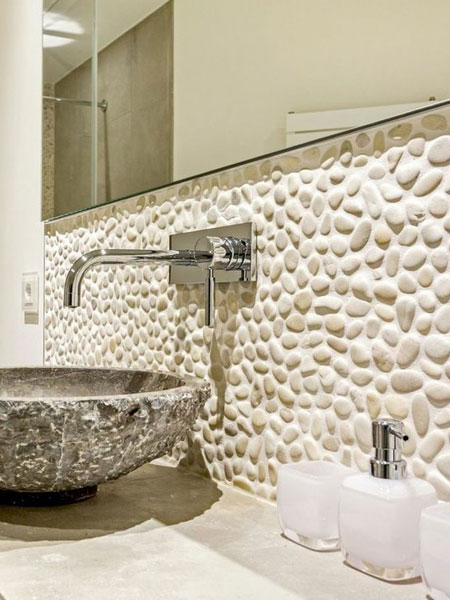 Use Pebble Mosaic For Bathroom Projects, Pebble Stone Backsplash Bathroom
