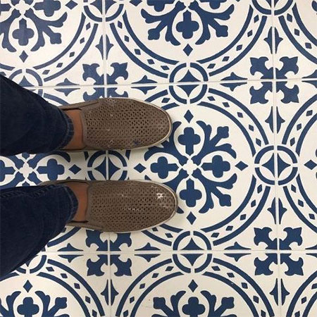 how to chalk paint tiled floor