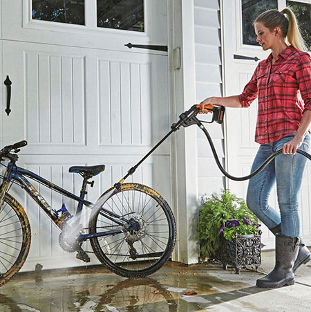 The WORX High-Pressure washer is so portable that you can use it anywhere.