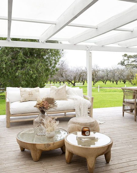 ideas for affordable outdoor living space