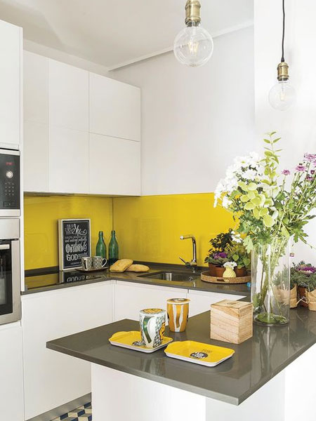 yellow kitchen walls