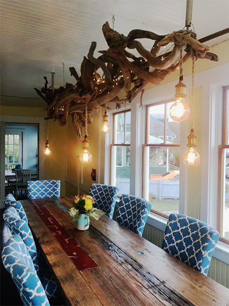 use driftwood to make chandelier