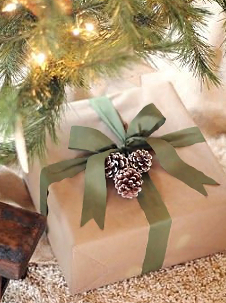 pine cone gift wrapping decoration