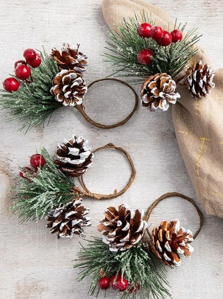 make pine cone serviette holders