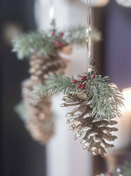 pine cone tree ornaments