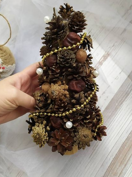 miniature pine cone christmas tree