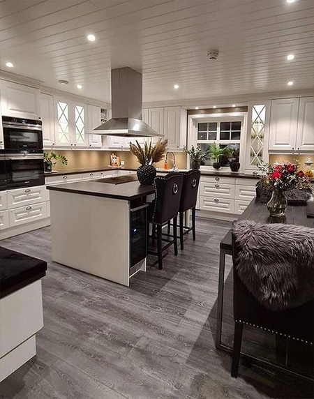 black and white kitchen