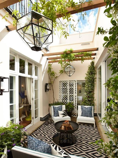 furniture for courtyard garden