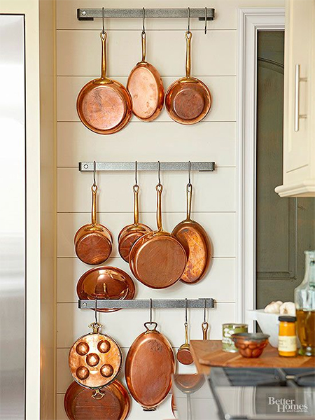 farmhouse kitchen copper pots