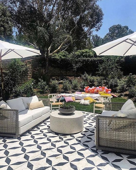 ideas to paint patio floor with stencils