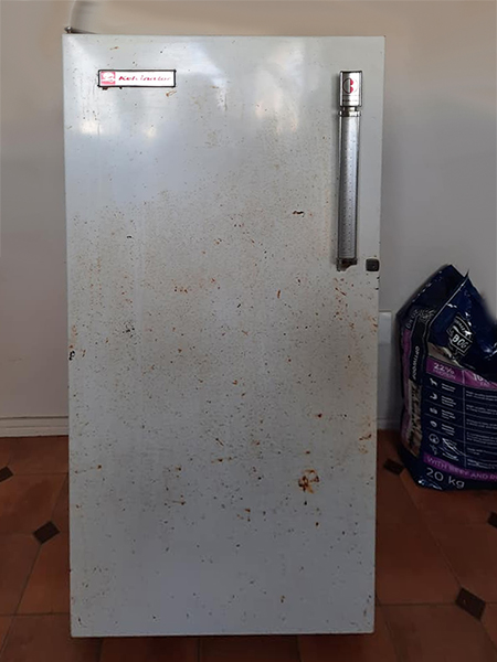 Vinyl Wrap for Old Rusty Refrigerator