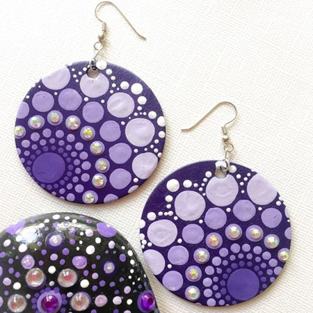 make mandala dot painted earrings