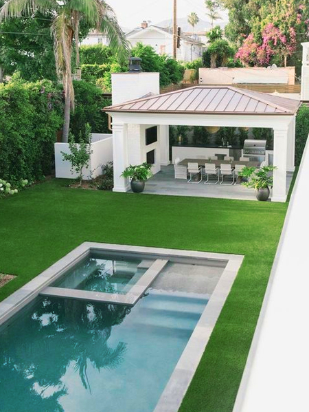 artificial lawn for around swimming pools