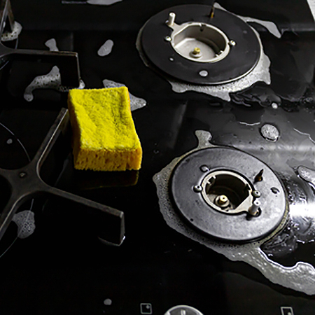 how to clean gas hob