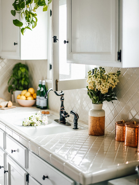 Yes, you can Tile a Kitchen Countertop