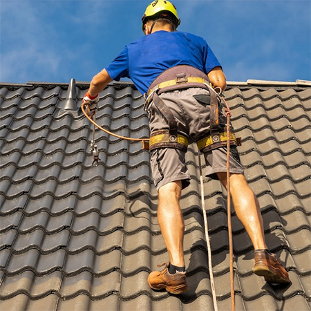 How To Properly Use A Roof Safety Harness