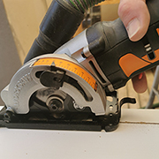 cutting with worx cordless circular saw