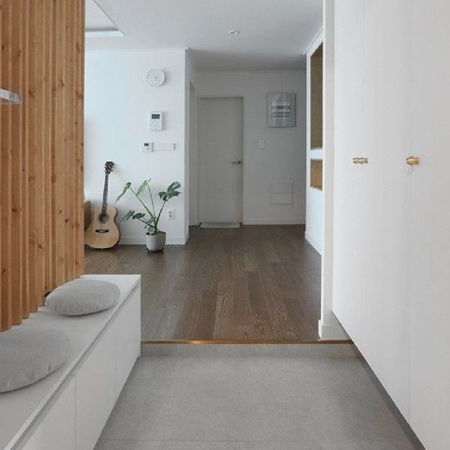 What Are the Options for Edging Tiles?