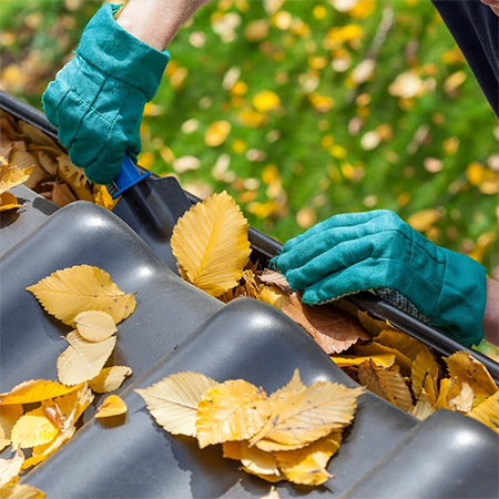 4 Tips To Keep Your Gutter System Clean And Clog-Free